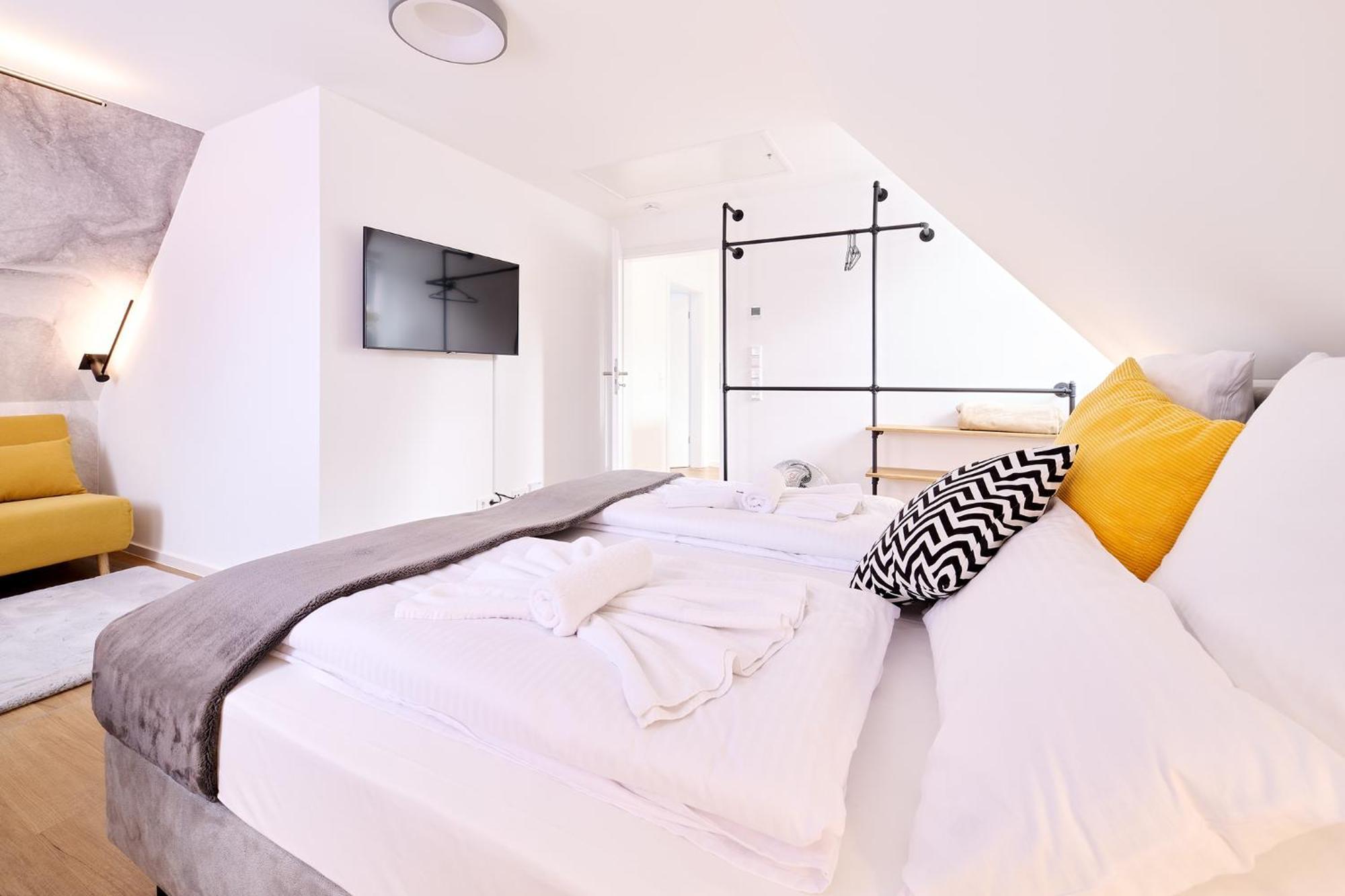 Xzllenz - 4 Schlafzimmer, Zentral, Parken, U-Bahn, 2 Baeder, 4 Smart-Tv, Optional Einzelbett Nürnberg Exterior foto